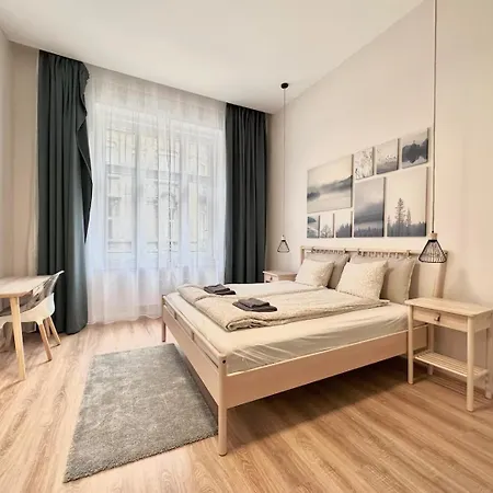 Center Bohemian Design With 6ppl Ac Wifi * Budapest