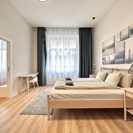 Center Bohemian Design With 4ppl Ac Wifi Appartamento Budapest