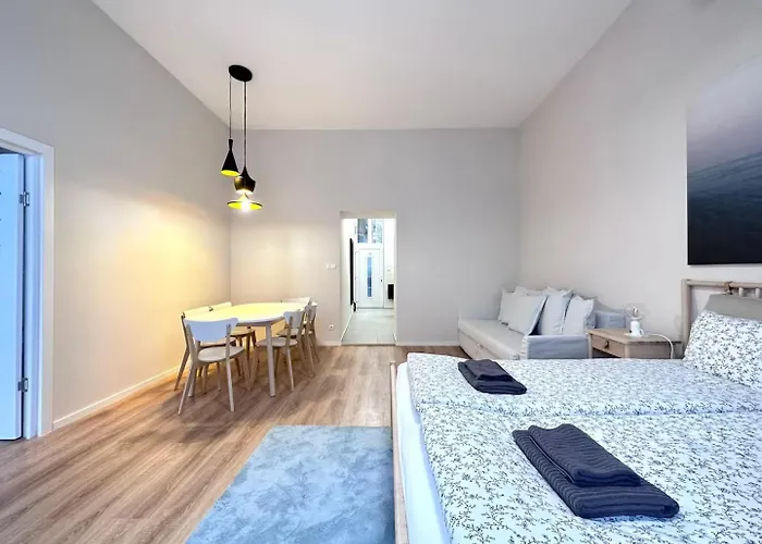 Center Bohemian Design With 4ppl Ac Wifi *