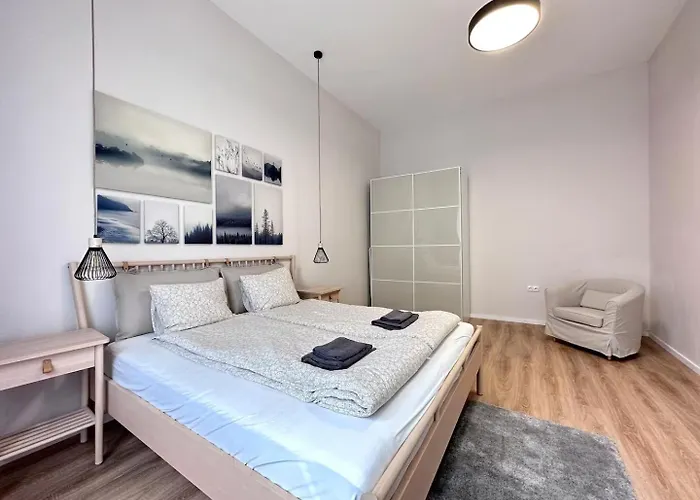 Center Bohemian Design With 4ppl Ac Wifi Budapest